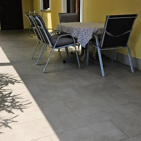 Apartment Ground-floor Laguna 19 With Parking Place